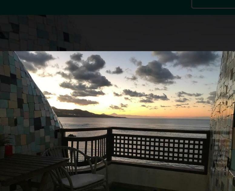 Sunrise-Sunset Amazing Seaviews Las Canteras Beach Apartment Las Palmas de Gran Canaria Exterior photo